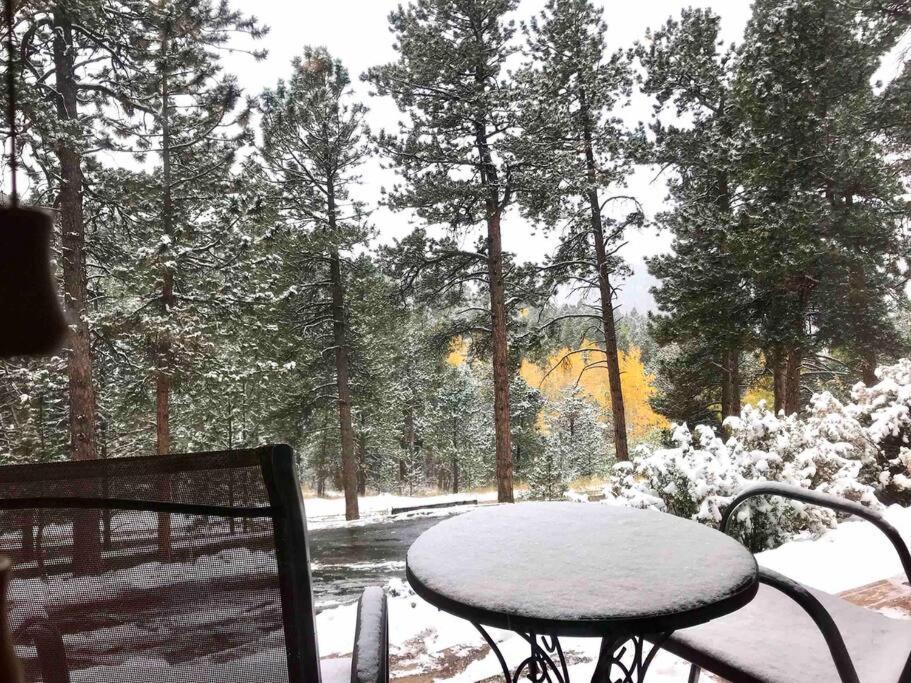 Private Hot Tub Overlooking Pikes Peak Woodland Park Dış mekan fotoğraf